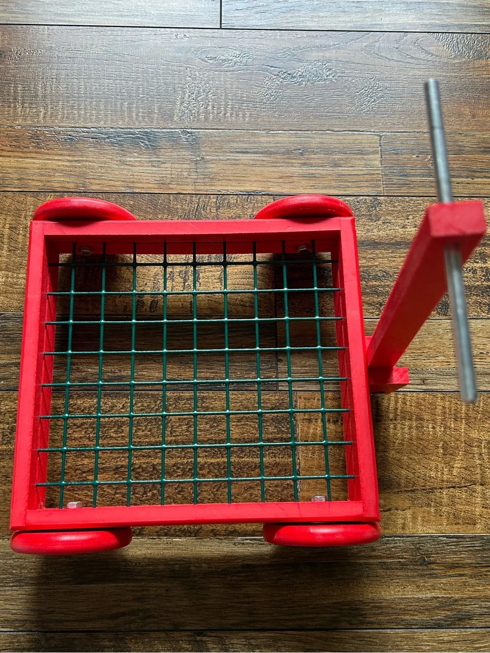 Duncraft‎ Red Seed Block Wagon Bird Feeder